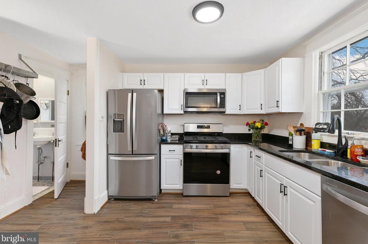 6901 Westmoreland Ave, Silver Spring MD 20912-4409 exterior