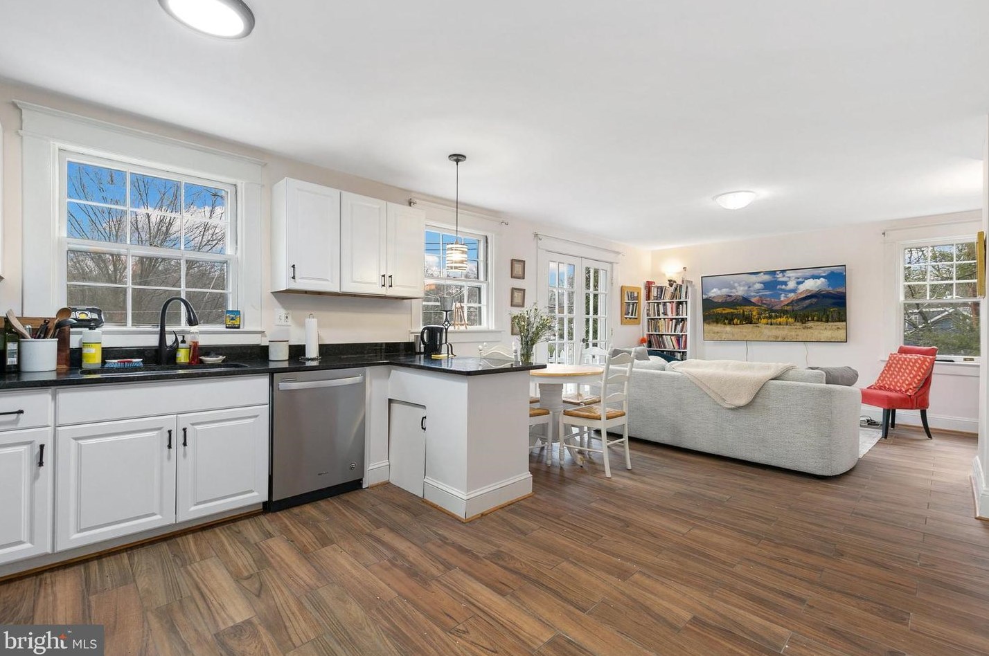 6901 Westmoreland Ave, Silver Spring MD 20912-4409 exterior