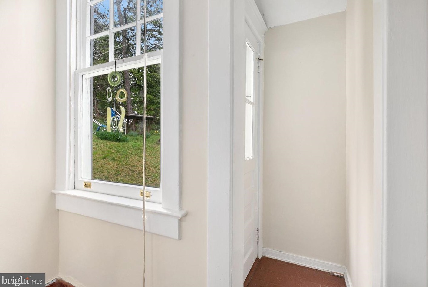 6901 Westmoreland Ave, Silver Spring MD 20912-4409 exterior