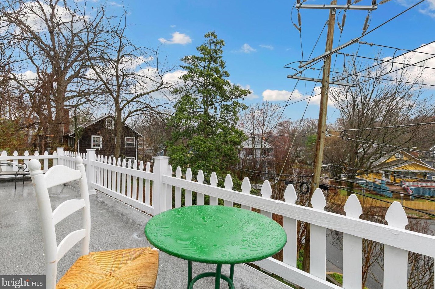 6901 Westmoreland Ave, Silver Spring MD 20912-4409 exterior