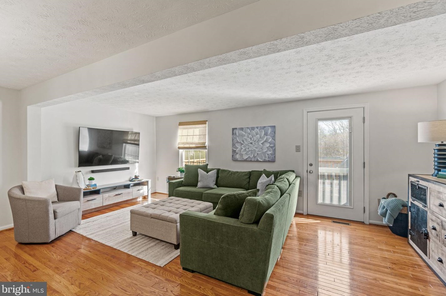 520 Palmspring Dr, Gaithersburg MD  20878-2971 exterior