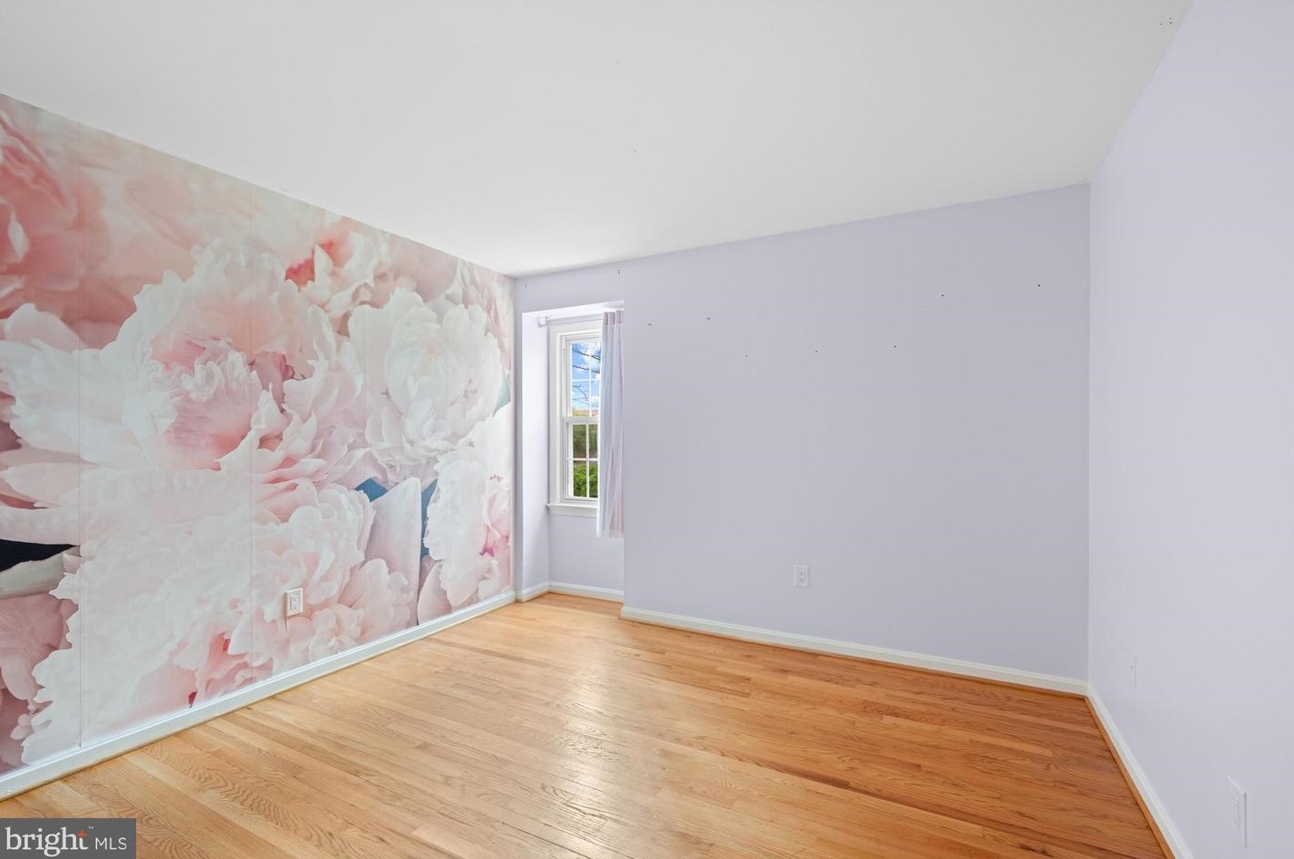 207 Summit Hall Rd, Gaithersburg MD  20877-1825 exterior