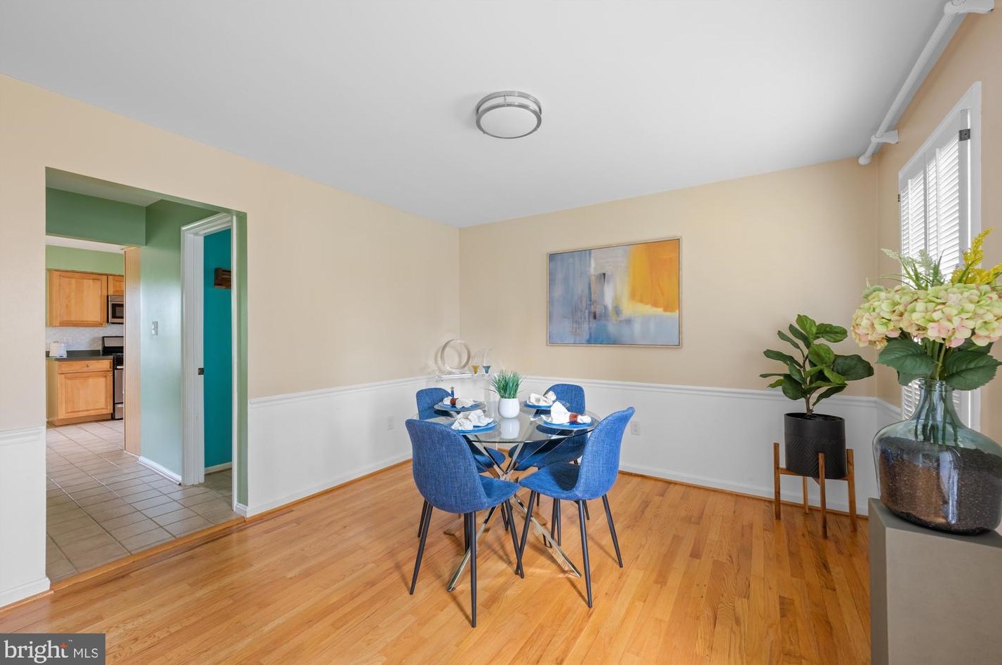 207 Summit Hall Rd, Gaithersburg MD  20877-1825 exterior