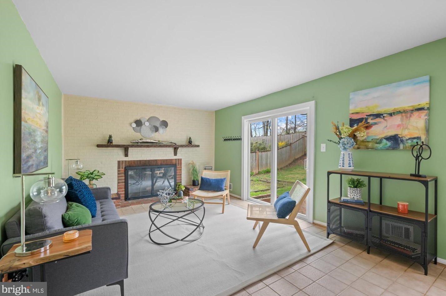 207 Summit Hall Rd, Gaithersburg MD  20877-1825 exterior