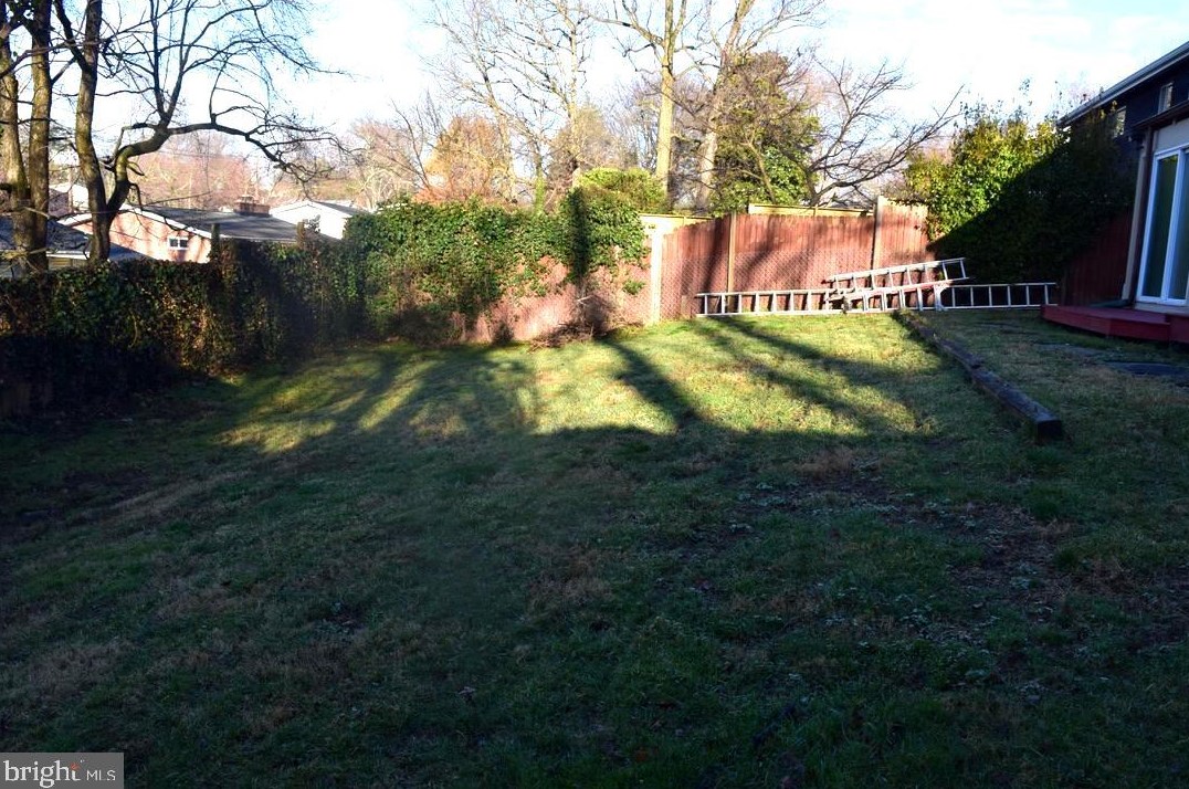 11216 Bybee St, Silver Spring MD 20902-3205 exterior