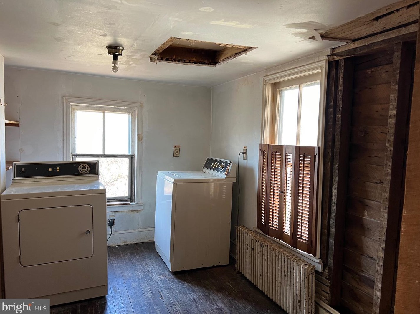 6 High St, Unity MD  20833-2500 exterior