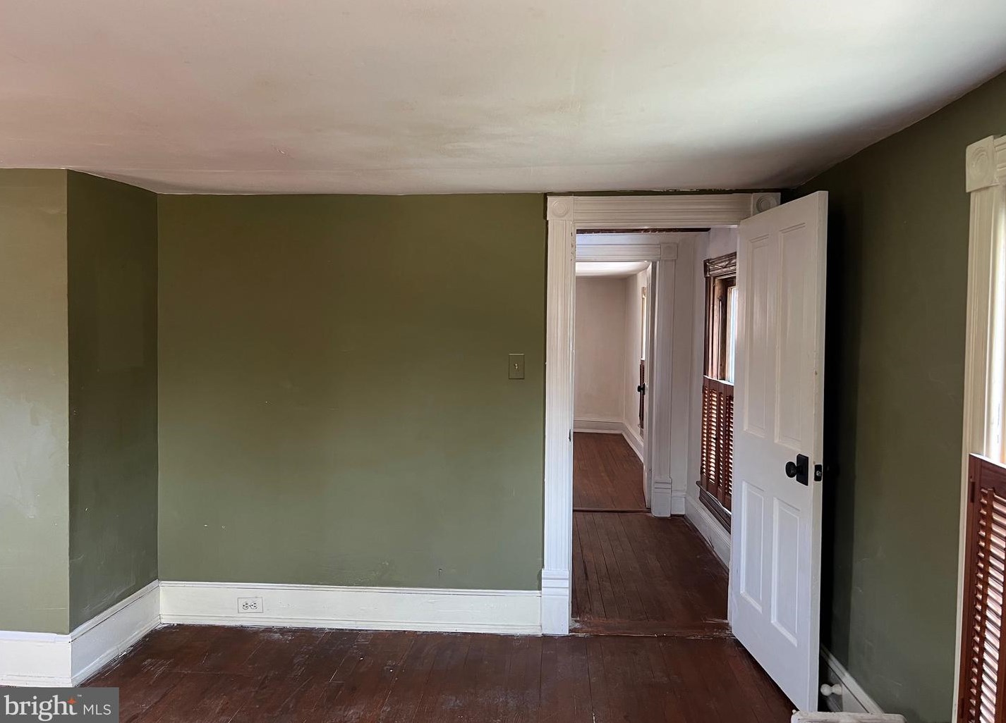 6 High St, Unity MD  20833-2500 exterior