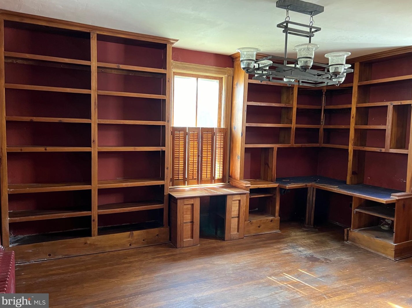 6 High St, Unity MD  20833-2500 exterior