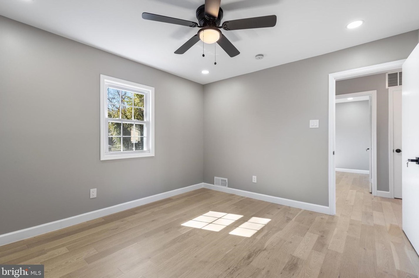 4612 Eades St, Rockville MD  20853-3021 exterior