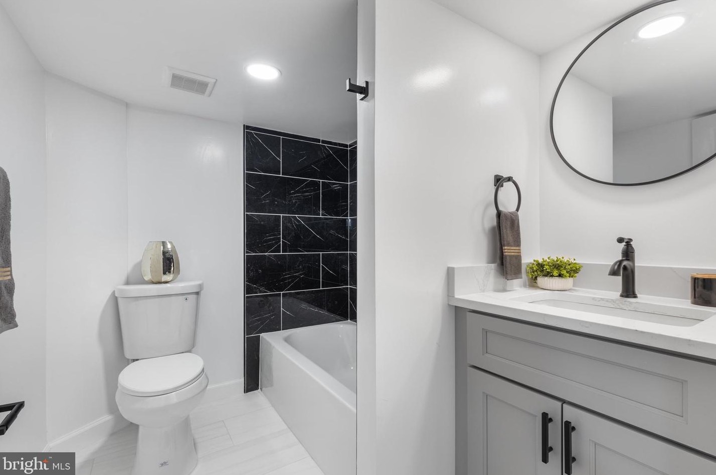 4612 Eades St, Rockville MD  20853-3021 exterior