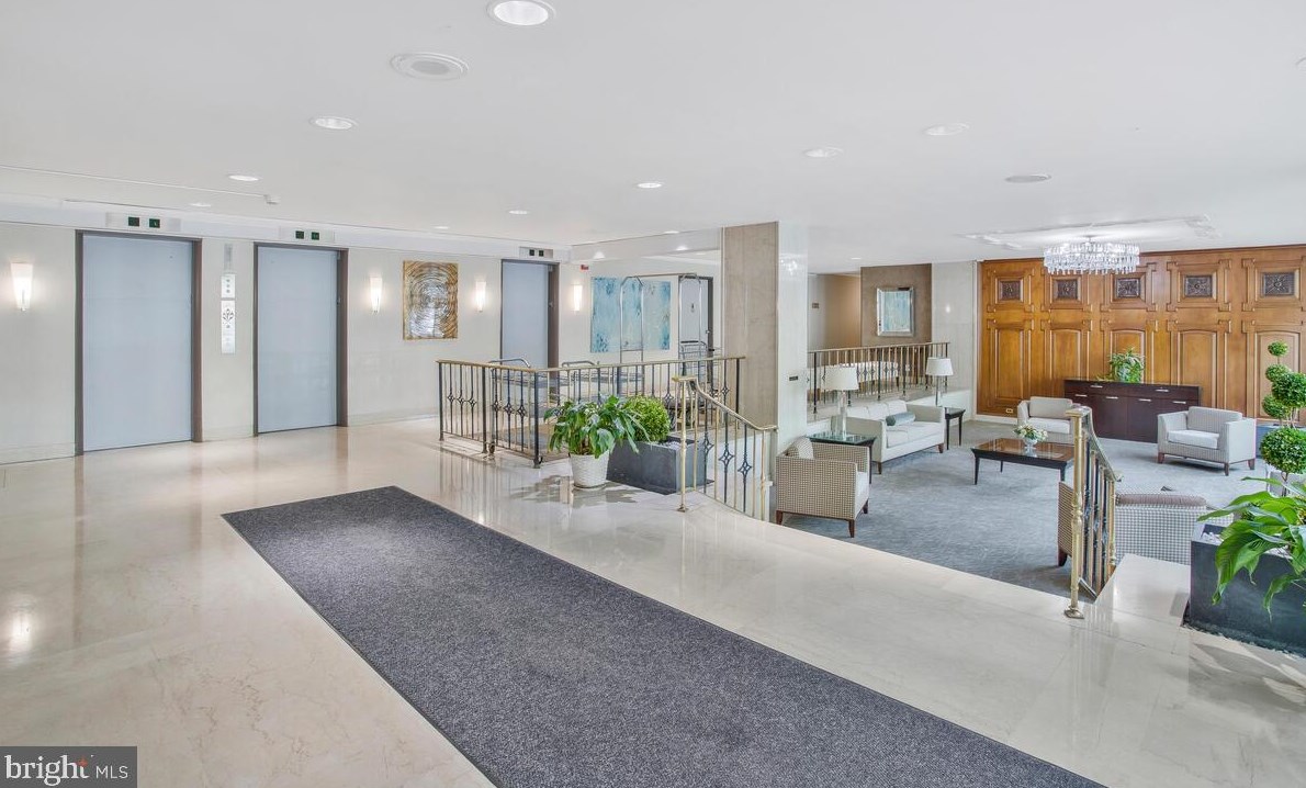 1900 Lyttonsville Rd, Silver Spring MD 20910-2260 exterior