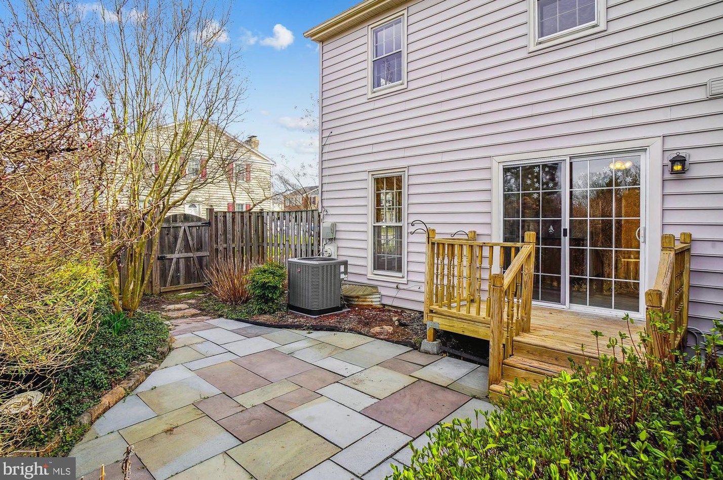 9363 Bremerton Way, Gaithersburg MD 20886-1419 exterior