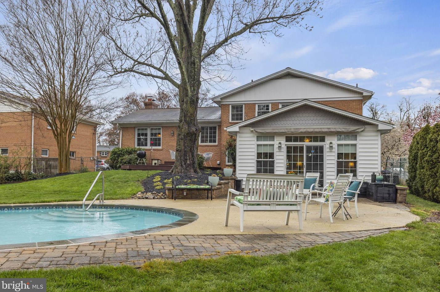 803 Venice Dr, Silver Spring MD 20904-2065 exterior