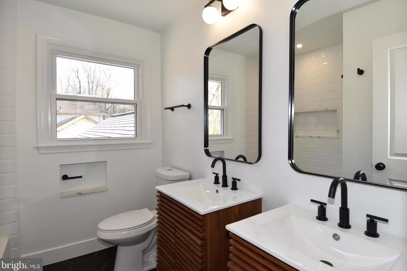 12415 Kemp Mill Rd, Silver Spring MD 20902-1717 exterior