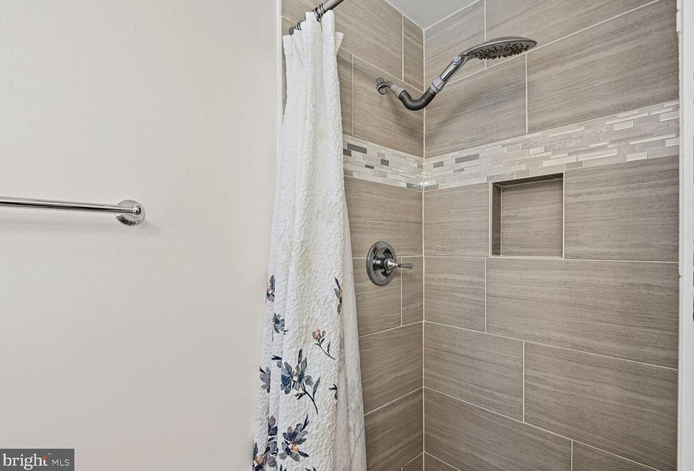 10610 Lorain Ave, Silver Spring MD  20901-1511 exterior