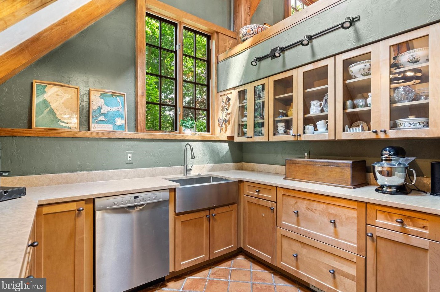 7211 Brookstone Ct, Rockville MD 20854-4838 exterior