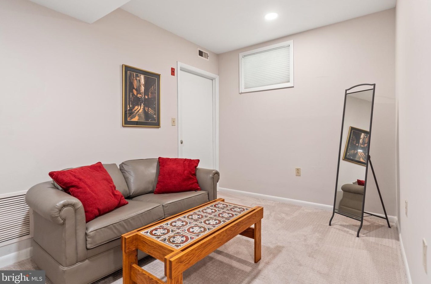 7211 Brookstone Ct, Rockville MD 20854-4838 exterior