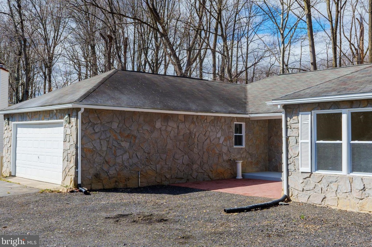 14008 Colesville Manor Pl, Silver Spring MD  20904-1100 exterior
