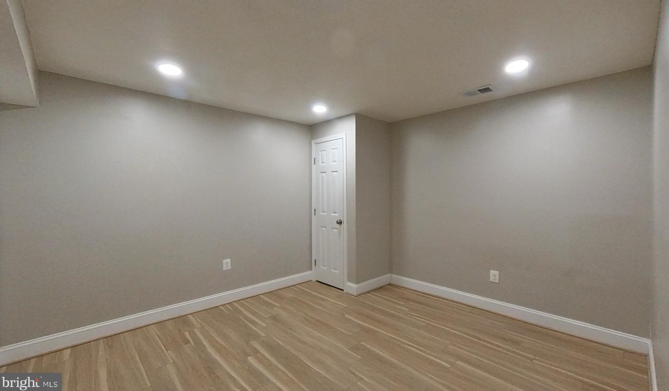14008 Colesville Manor Pl, Silver Spring MD  20904-1100 exterior