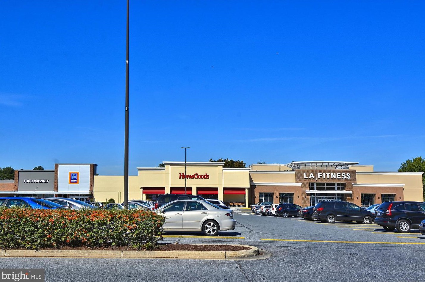 210 Painted Post Ln, Gaithersburg MD  20878-7856 exterior