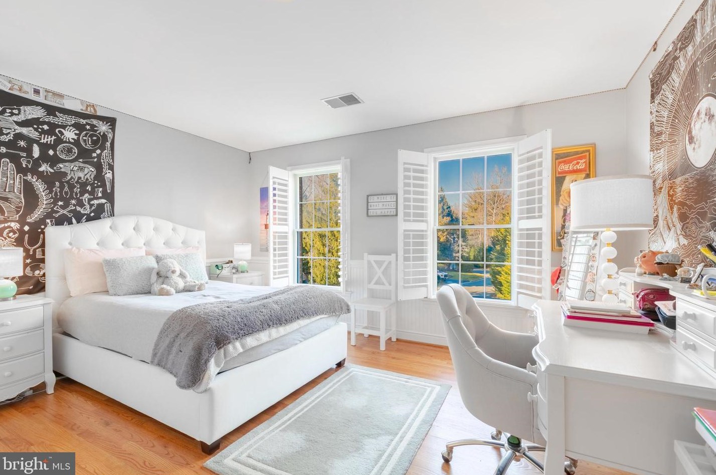 8800 Deer Hollow Ln, Rockville MD 20854-5440 exterior