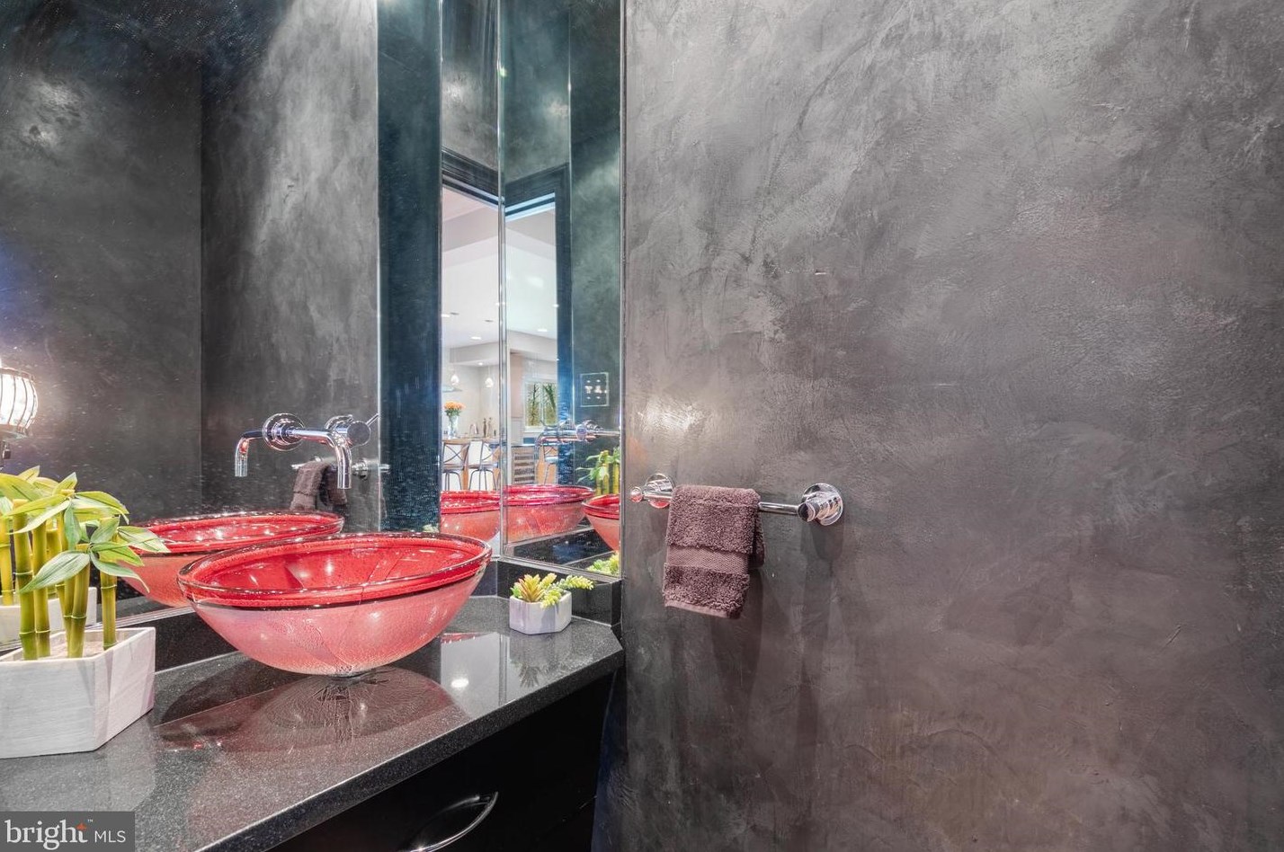 8800 Deer Hollow Ln, Rockville MD 20854-5440 exterior