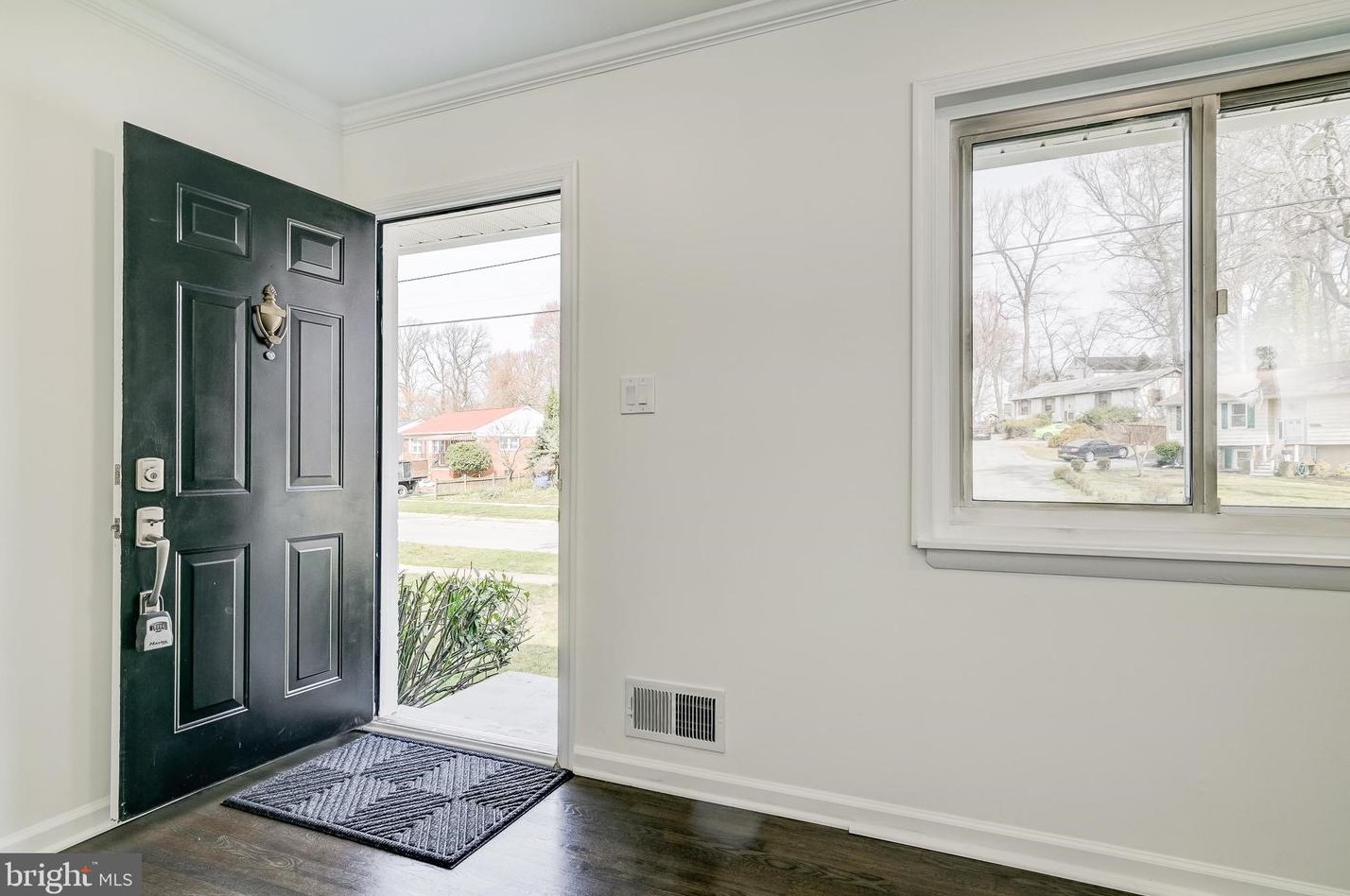 814 Orange Dr, Silver Spring MD 20901-1002 exterior