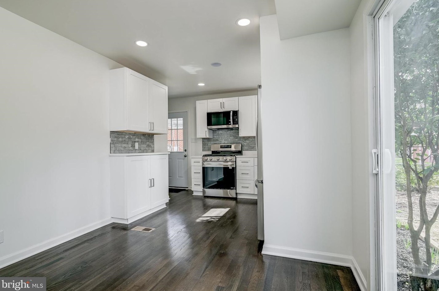 814 Orange Dr, Silver Spring MD 20901-1002 exterior