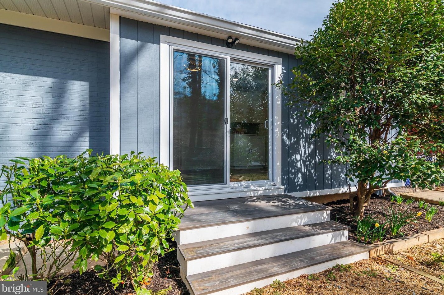 814 Orange Dr, Silver Spring MD 20901-1002 exterior