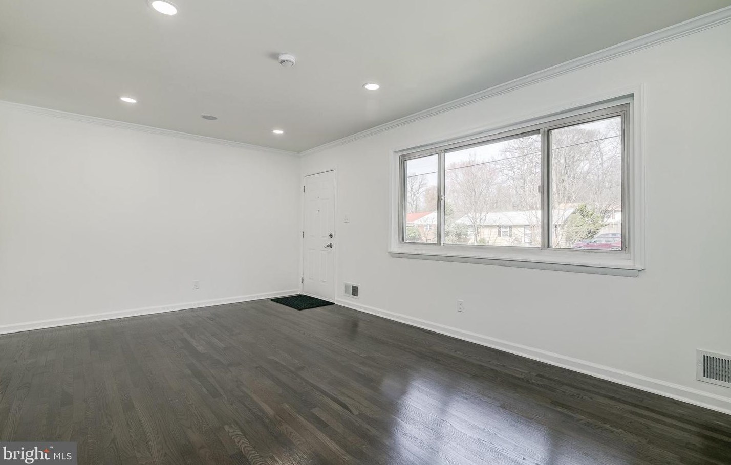 814 Orange Dr, Silver Spring MD 20901-1002 exterior