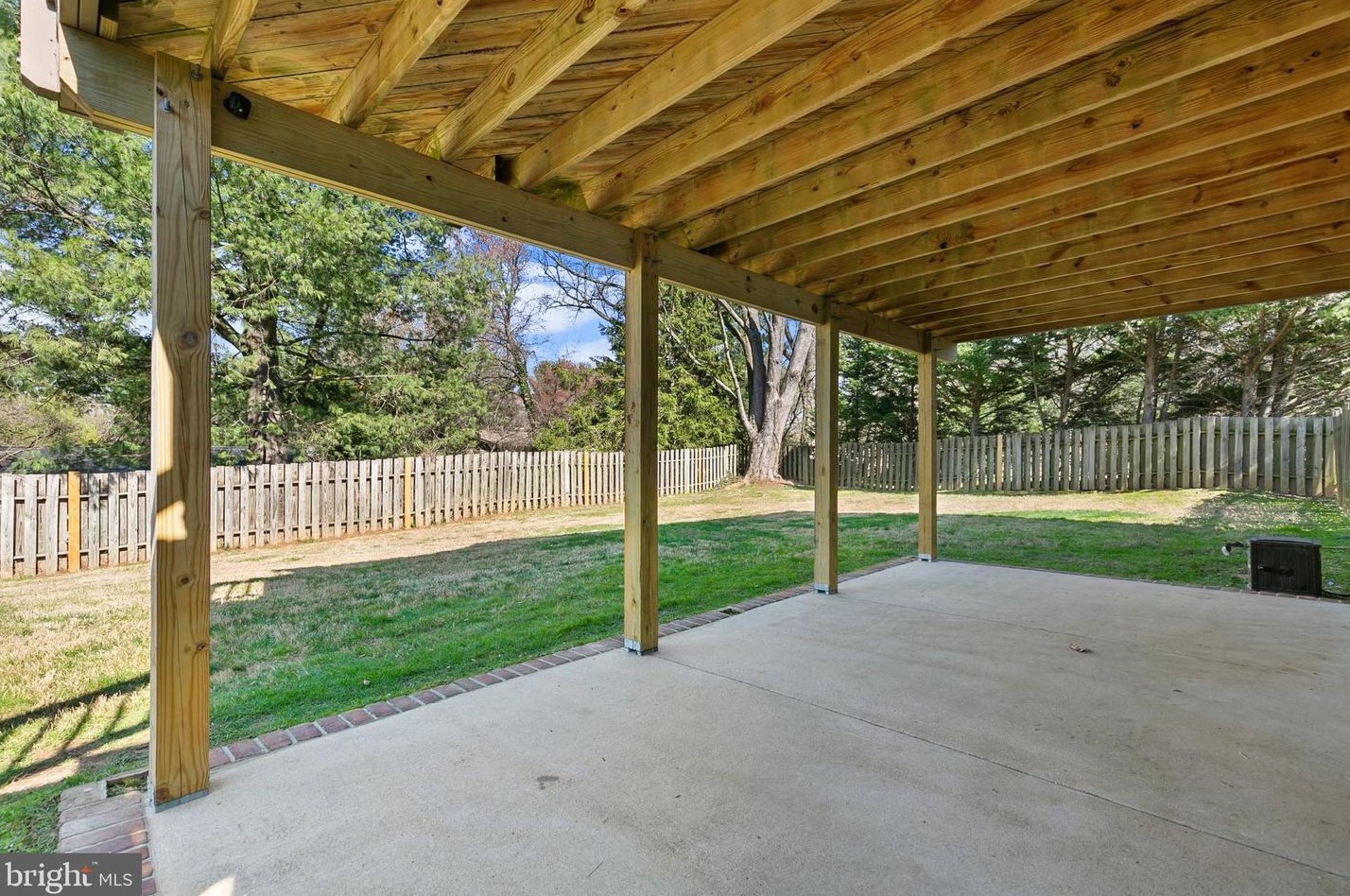 11509 Piney Lodge Rd, Gaithersburg MD  20878-2443 exterior