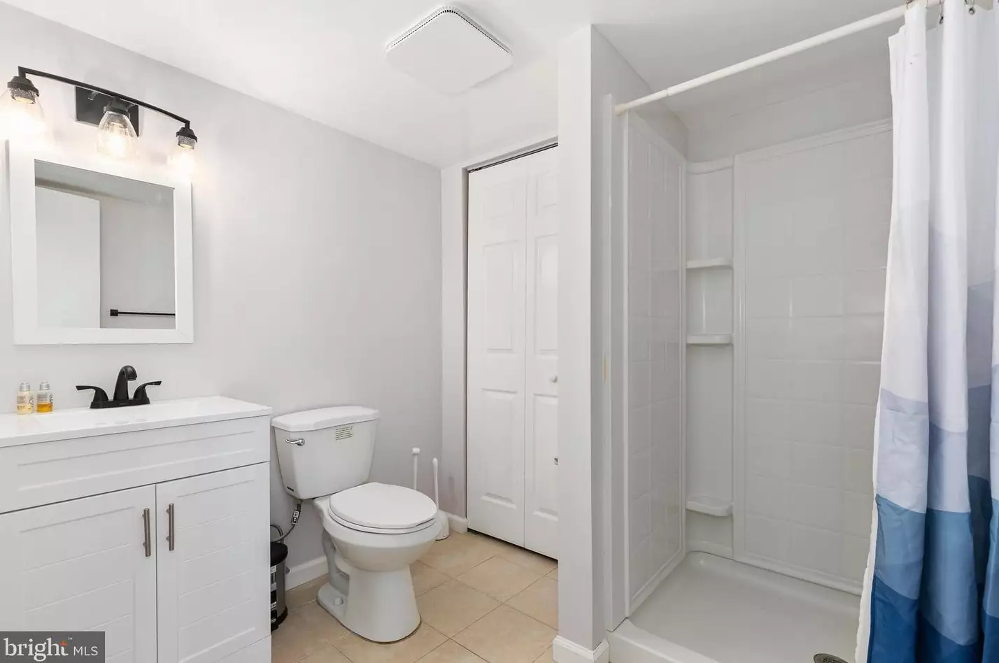 11509 Piney Lodge Rd, Gaithersburg MD  20878-2443 exterior