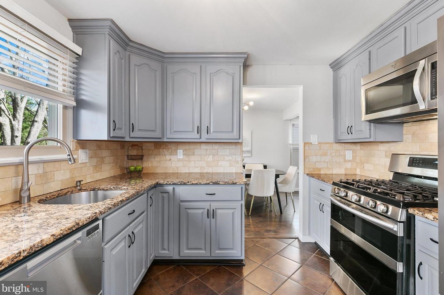 11509 Piney Lodge Rd, Gaithersburg MD  20878-2443 exterior
