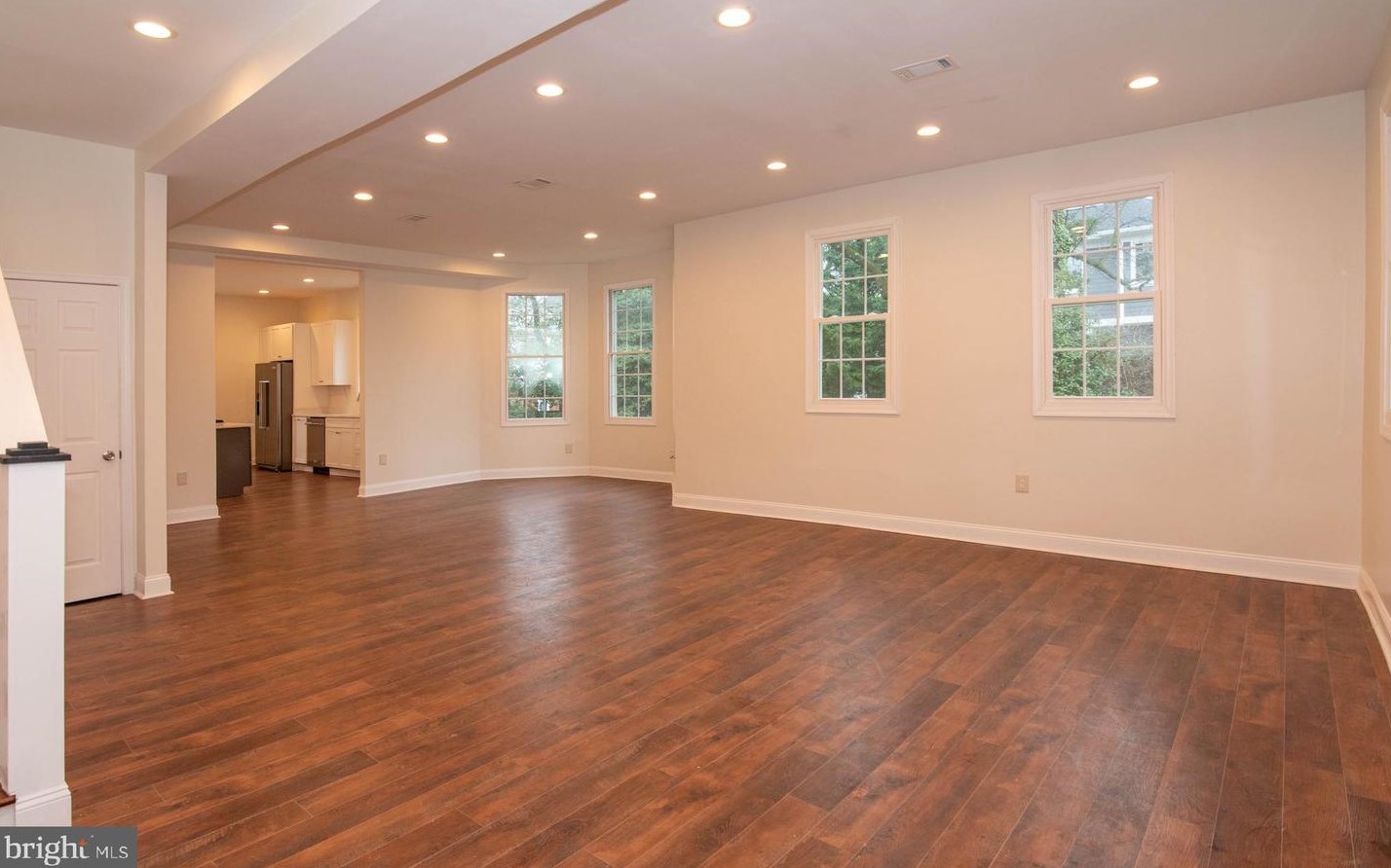 827 Philadelphia Ave, Silver Spring MD  20910-4935 exterior