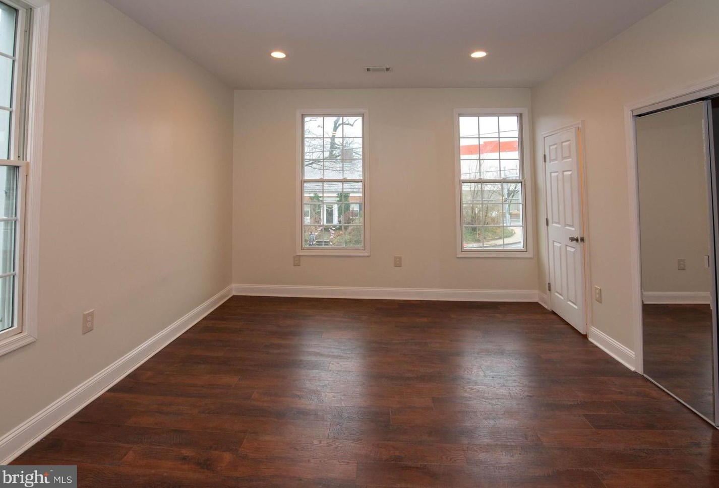 827 Philadelphia Ave, Silver Spring MD  20910-4935 exterior