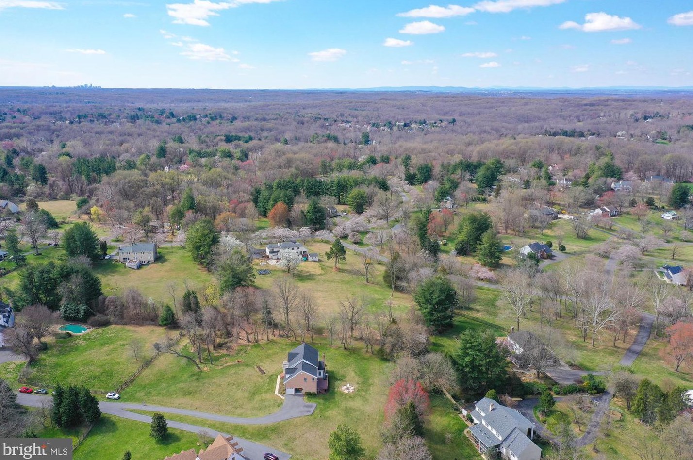 13424 Query Mill Rd, Gaithersburg MD  20878-3962 exterior