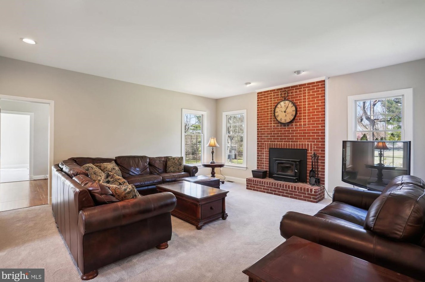 13424 Query Mill Rd, Gaithersburg MD  20878-3962 exterior