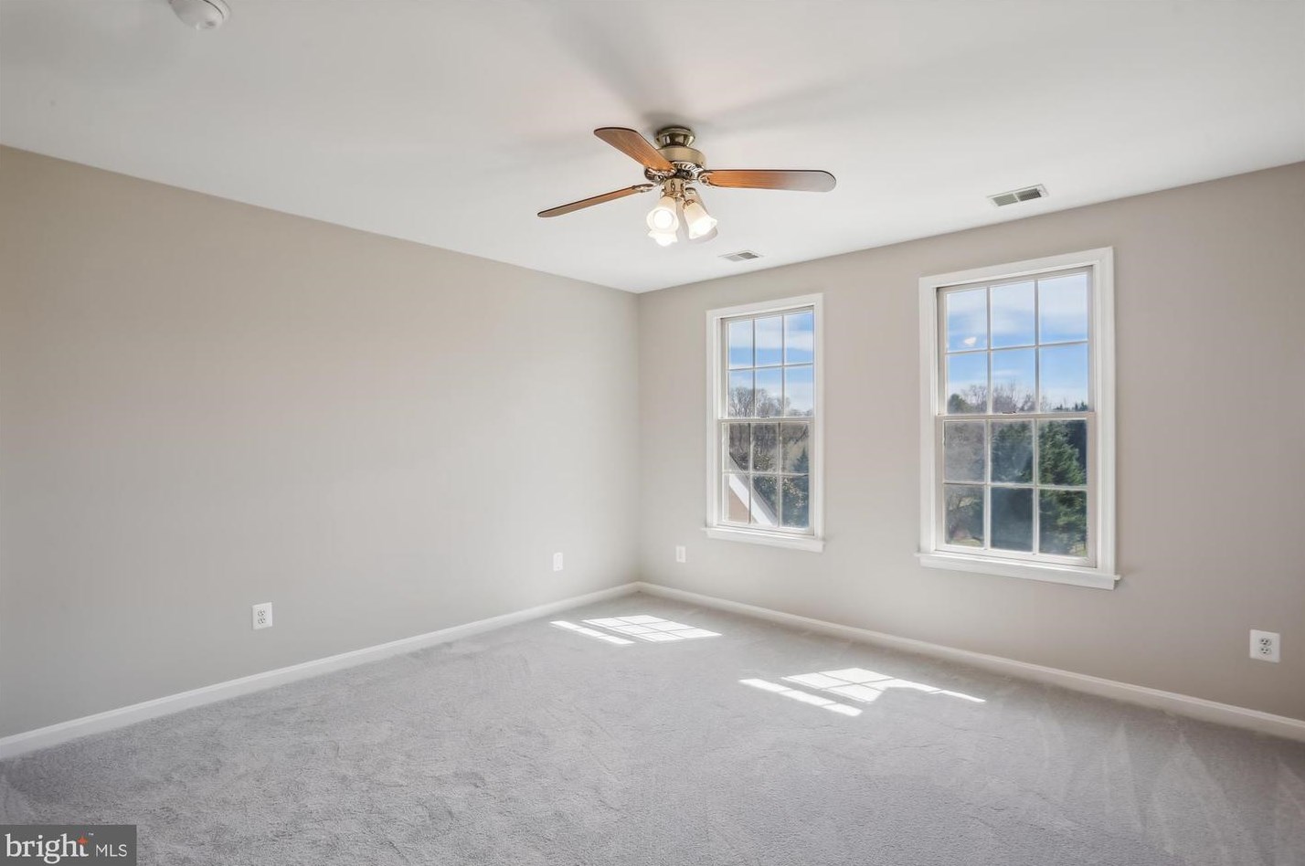 13424 Query Mill Rd, Gaithersburg MD  20878-3962 exterior