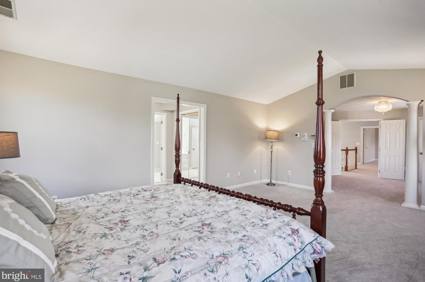 13424 Query Mill Rd, Gaithersburg MD  20878-3962 exterior