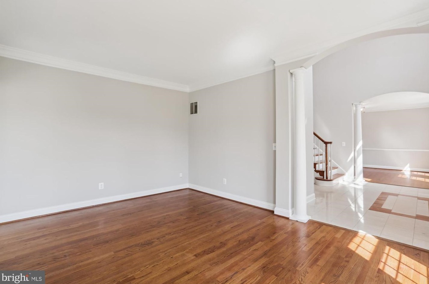 13424 Query Mill Rd, Gaithersburg MD  20878-3962 exterior