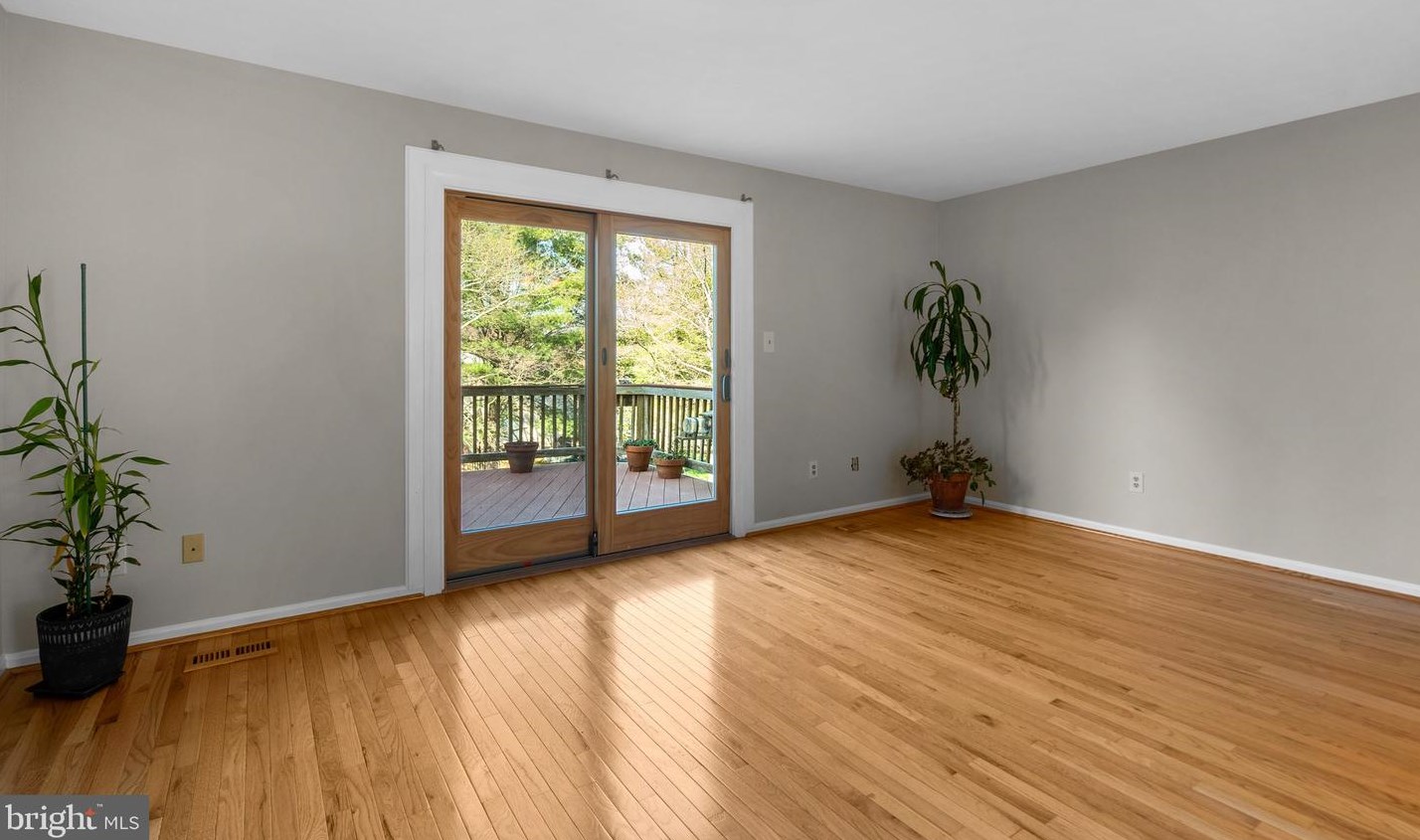 91 Travis Ct, Gaithersburg MD  20879-3315 exterior