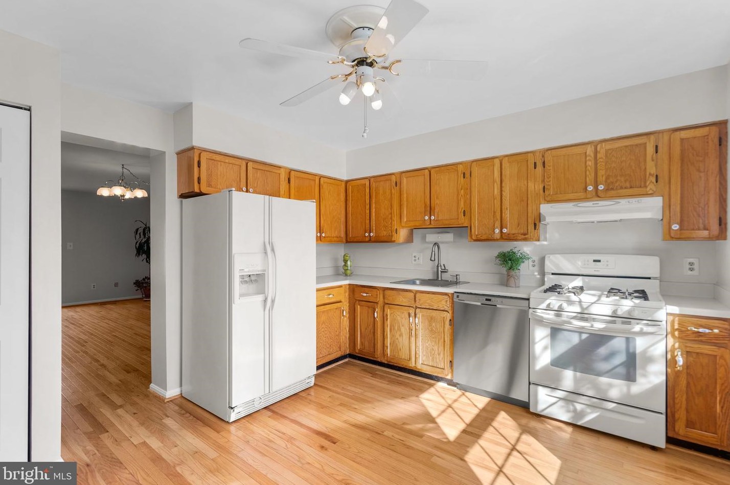 91 Travis Ct, Gaithersburg MD  20879-3315 exterior