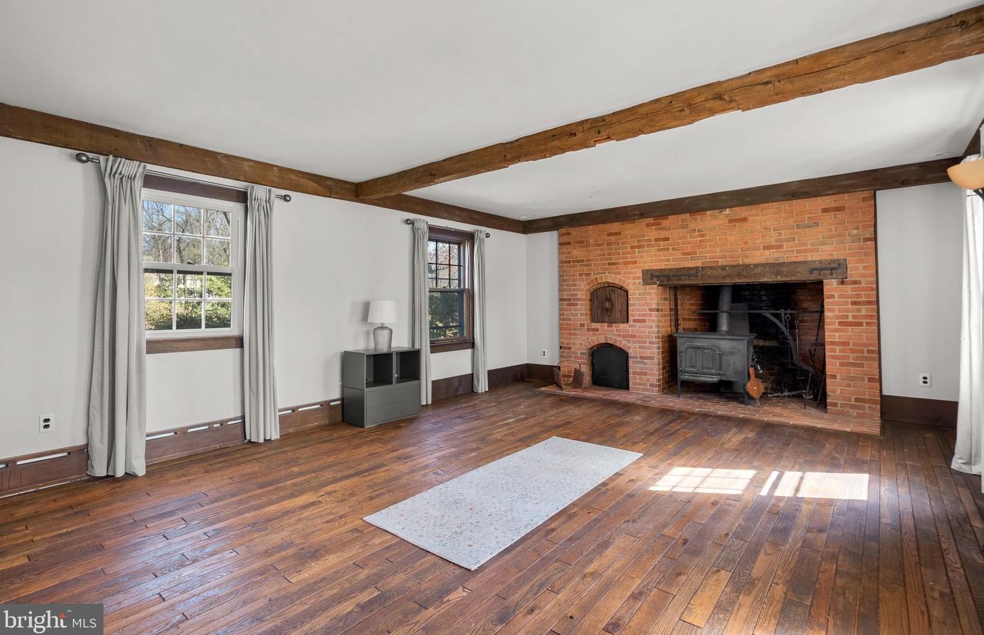 9102 Darnestown Rd, Rockville MD  20850-3106 exterior