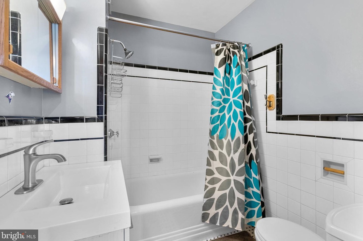 9102 Darnestown Rd, Rockville MD  20850-3106 exterior