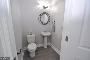 10003 Kensington Pkwy, Kensington, MD 20895 - Photo 17