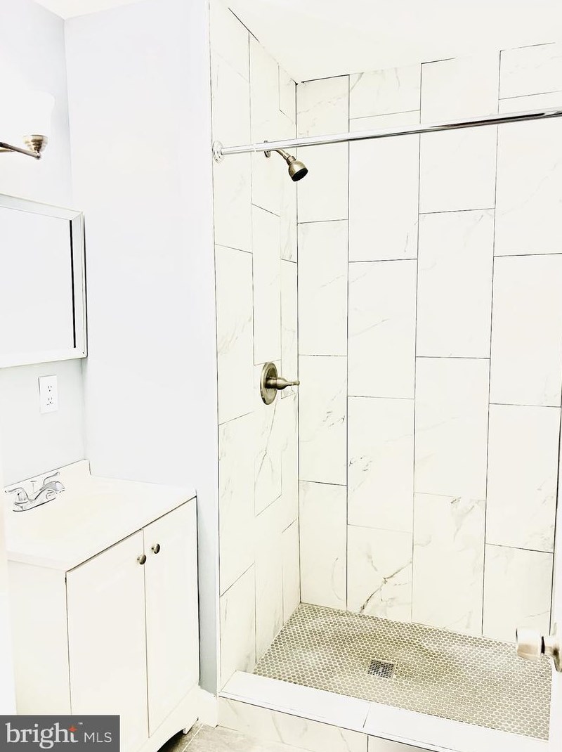 9821 Brookridge Ct, Gaithersburg MD 20886-1108 exterior