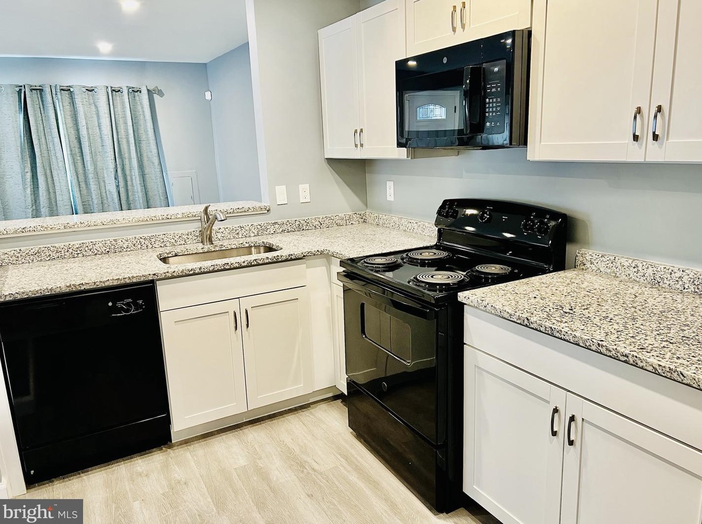 9821 Brookridge Ct, Gaithersburg MD 20886-1108 exterior