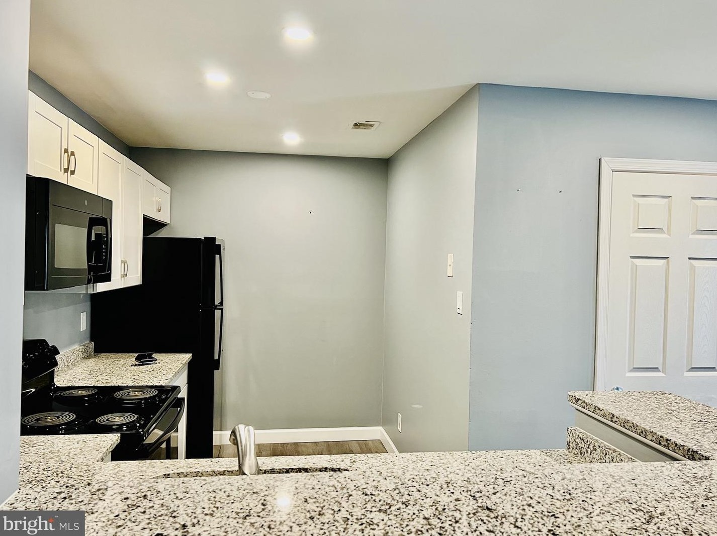 9821 Brookridge Ct, Gaithersburg MD 20886-1108 exterior