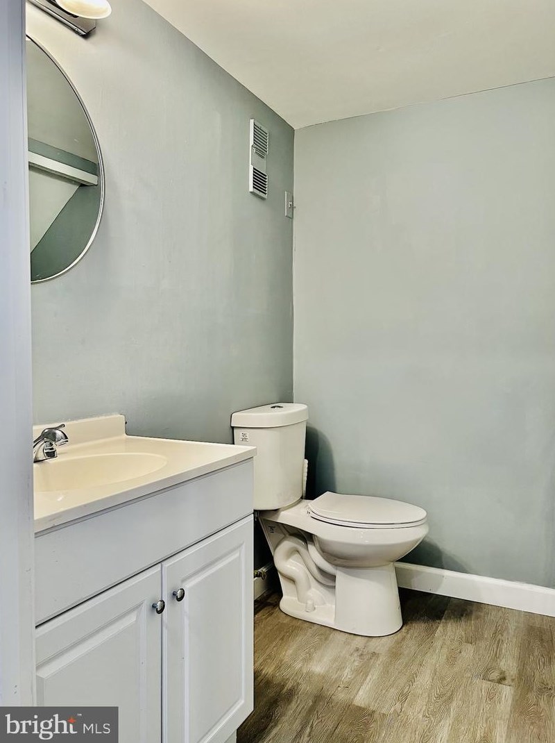 9821 Brookridge Ct, Gaithersburg MD 20886-1108 exterior