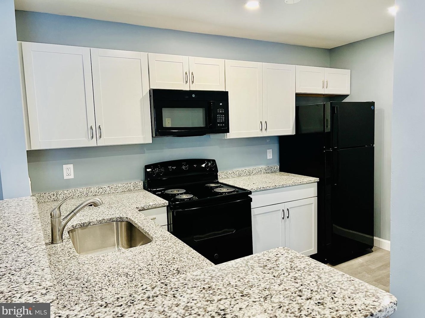 9821 Brookridge Ct, Gaithersburg MD 20886-1108 exterior